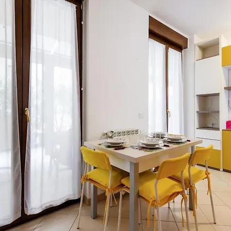 Corsica Huge Terrace Flats * Mailand